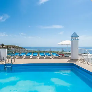 hotel-playamaro.1costadelsol.com/