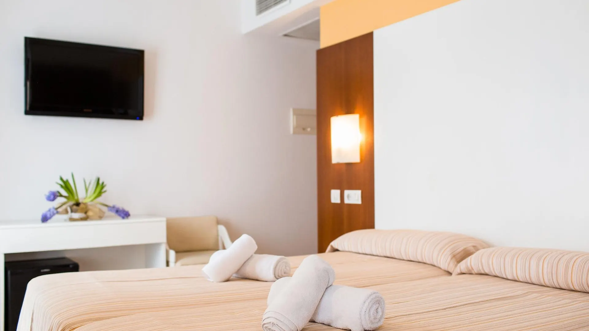 Sagitario Hostal Ciutadella Hostel Ciutadella (Menorca)