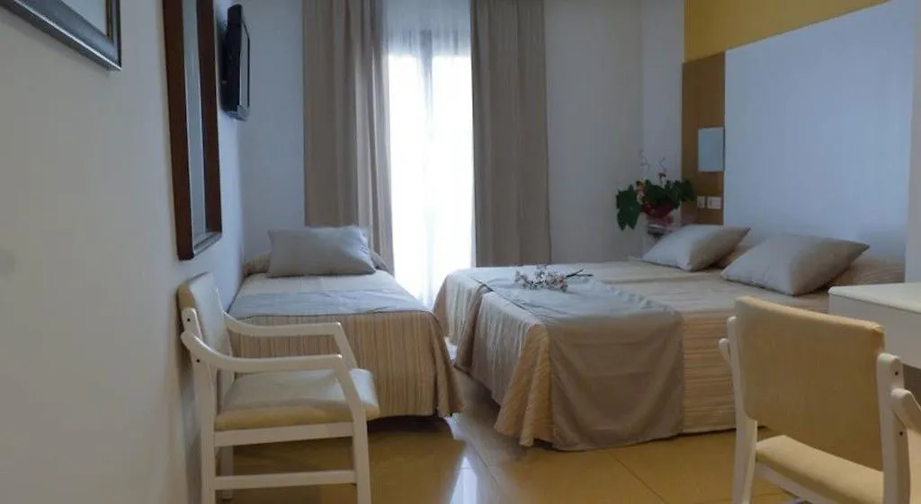 Hostel Sagitario Hostal Ciutadella